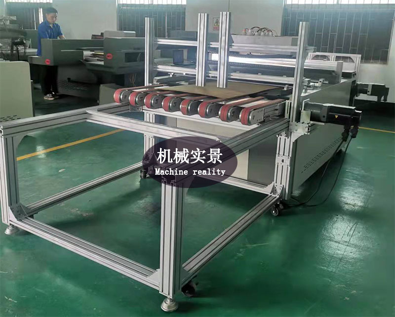 紙箱無版印刷機(jī)設(shè)備實(shí)拍，紙箱數(shù)碼印刷機(jī)廠家實(shí)拍機(jī)械。